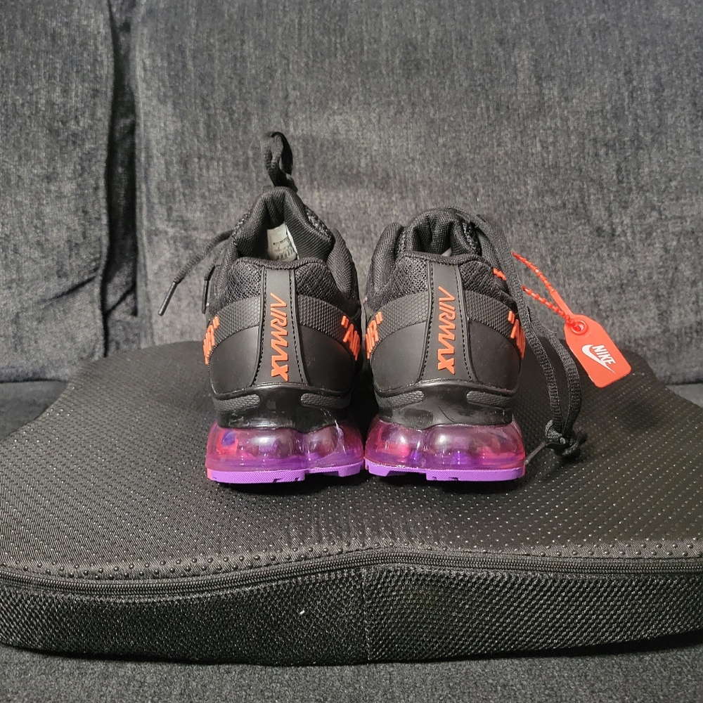Ladies Nike Undefeated